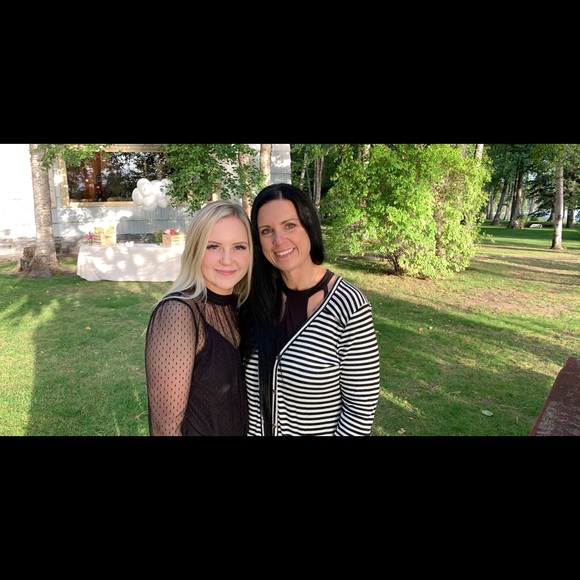 Meet your Posher, Tami - Picture 2 of 3